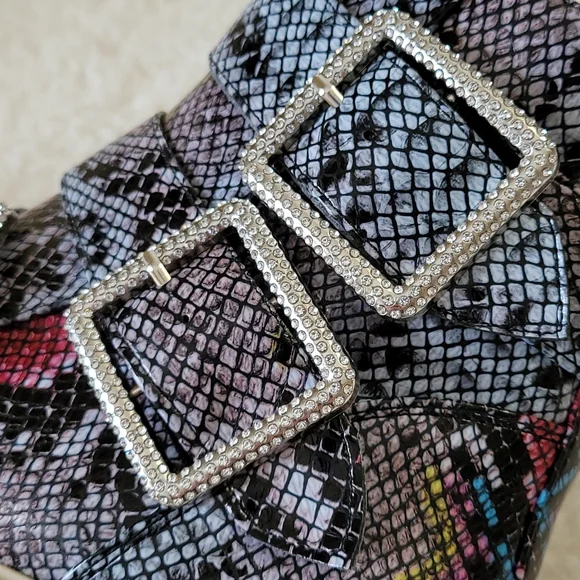 NEW Womens Combat Boots Moto Grunge Pink Multi Jeweled Bling Buckles Reptile 7.5 - Picture 3 of 12